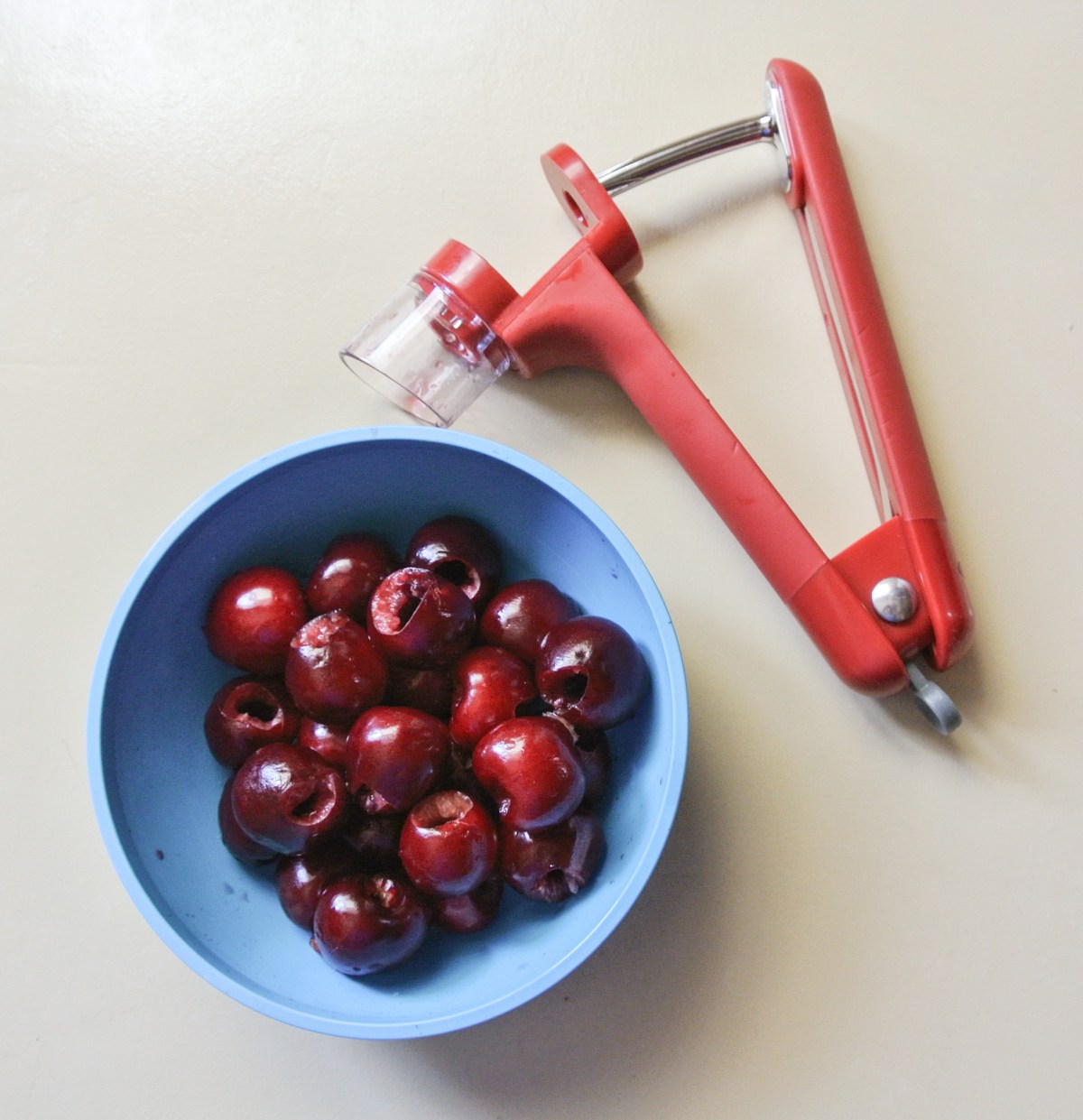 cherry pitter